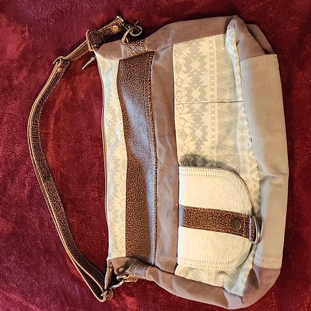 Myra Bag